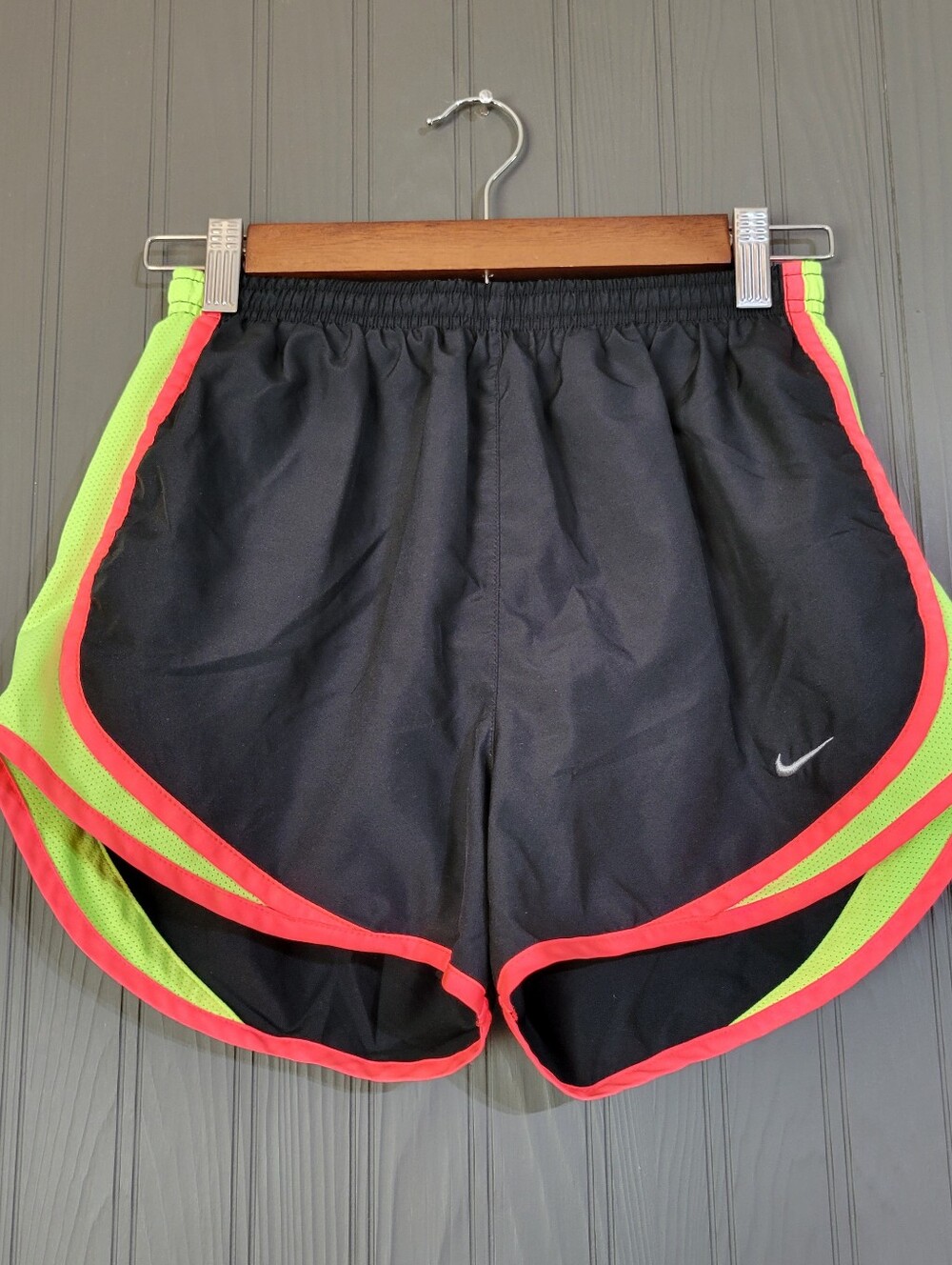 Nike Dri-Fit Tempo Athletic Running Shorts Brief Lined Neon Black Women's Small